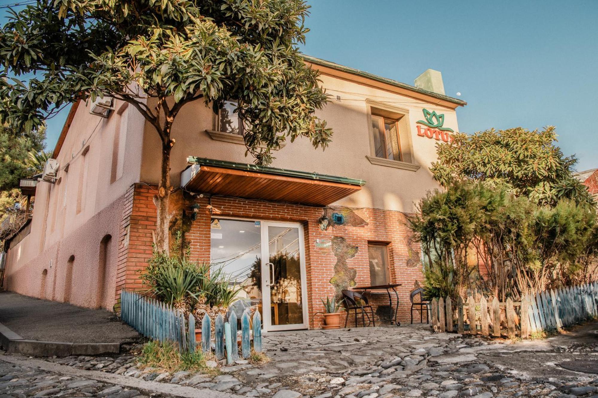 Lotus Hotel Tbilisi Exterior photo
